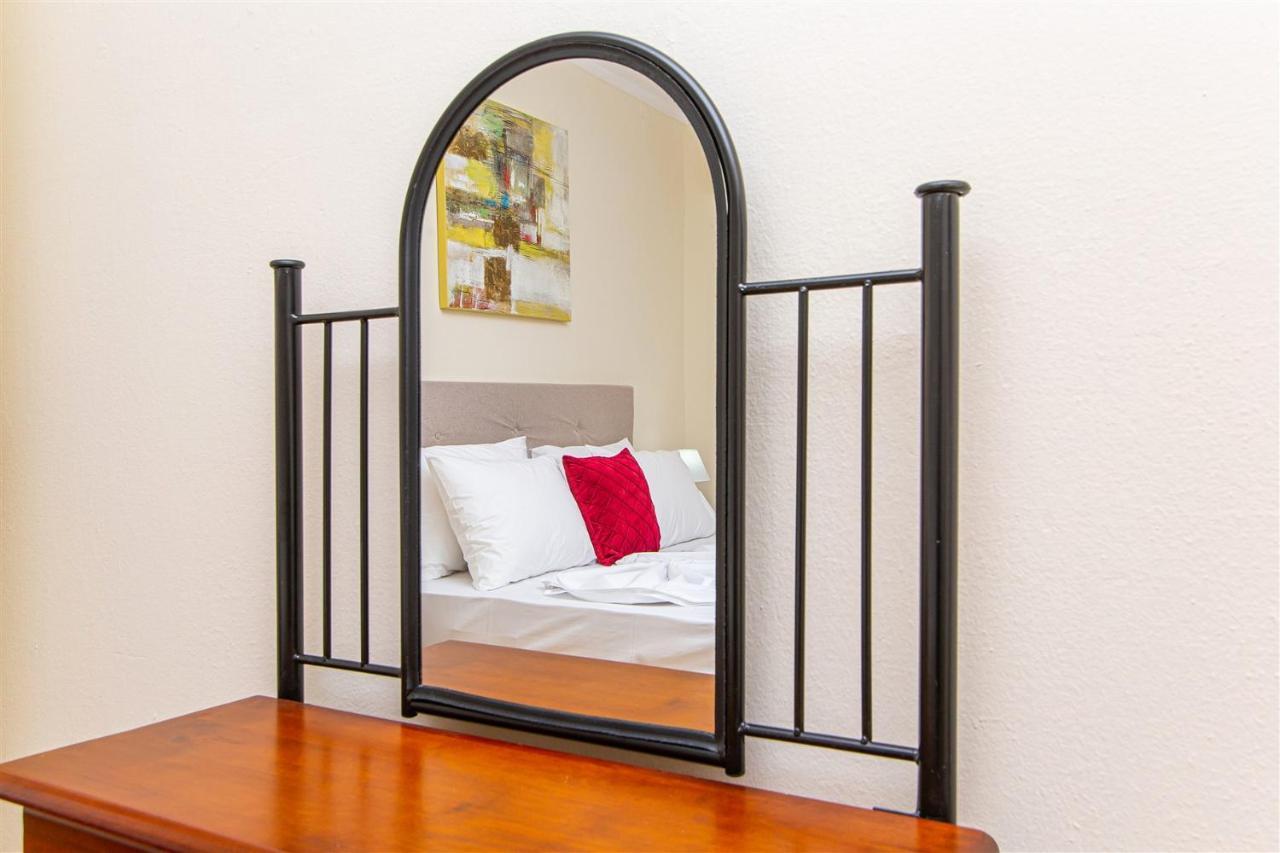 Dermatas Residence Heraklion City Center Bagian luar foto
